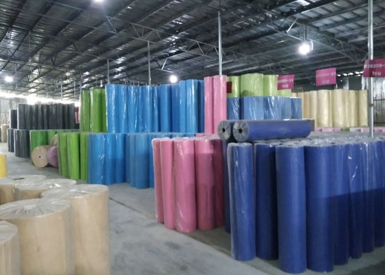 شراء 10-200GSM الأقمشة غير المنسوجة المثالية للتغليف الخارجي بألوان مختلفة online manufacture