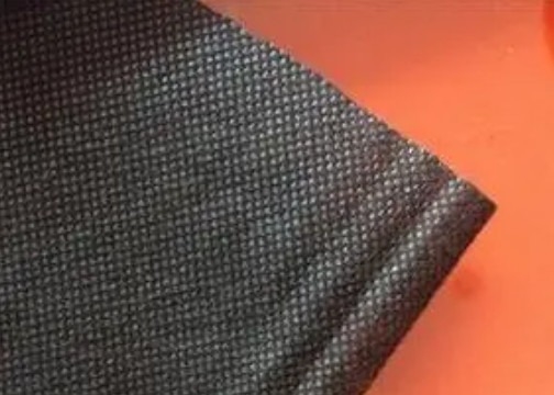 شراء الأقمشة الزراعية غير المنسوجة الرطبة القابلة للنفس لمكافحة الأعشاب الضارة online manufacture
