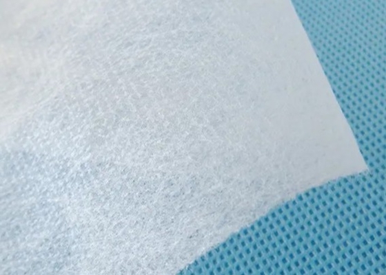 شراء SSS ناعمة جداً 100% نسيج PP غير مُنسوج مريح ومتنفس للوسائد الصحية online manufacture