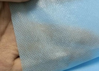 شراء النسيج غير المنسوج المصفوف من PP + PE للثياب العازلة الزرقاء المستخدمة مرة واحدة online manufacture