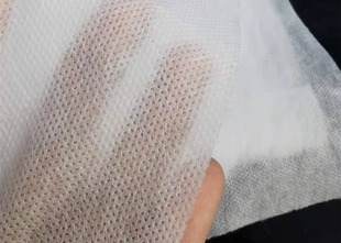 شراء اللون الأبيض PP النسيج غير المنسوج قابل للتشوه قابل للنفس لأكياس التسوق online manufacture