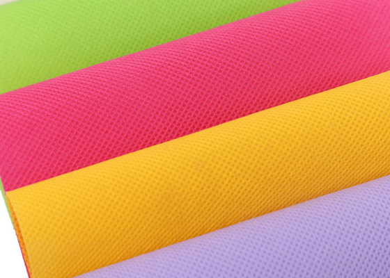 شراء عرض 240 سنتيمتر 10-260gsm 100٪ PP أقمشة غير منسوجة سبونبوند online manufacture
